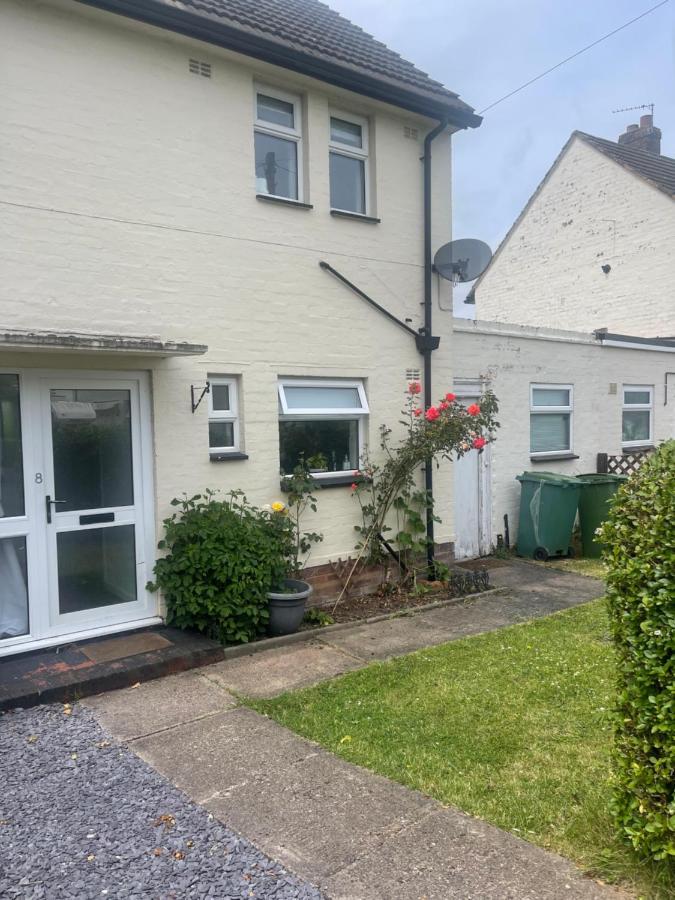 House Number 8 Sleeps Up To 6 People With Smart Tvs In Every Room Wellington  Exterior foto